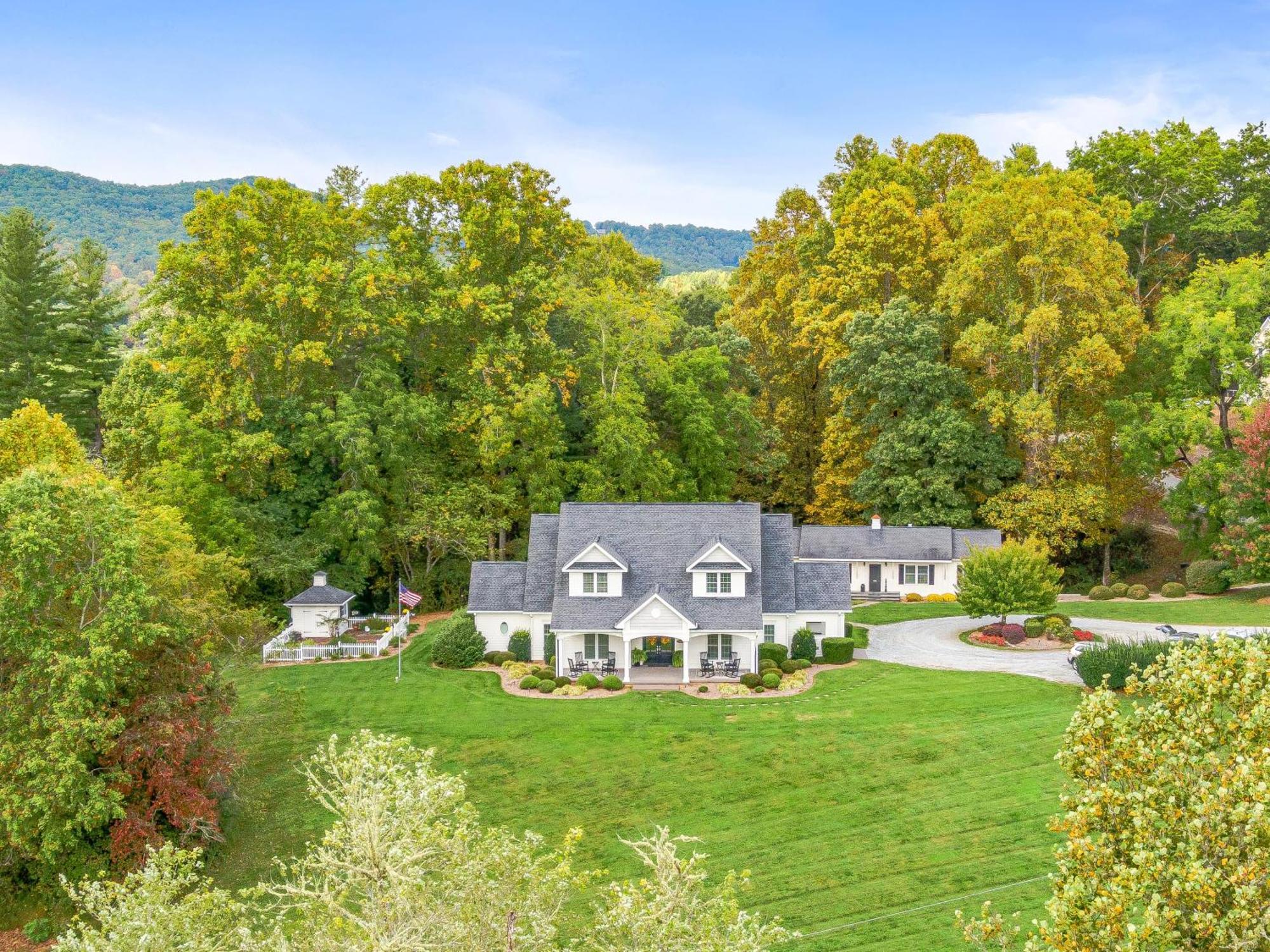 Bed & Breakfast On Tiffany Hill Mills River Exterior foto