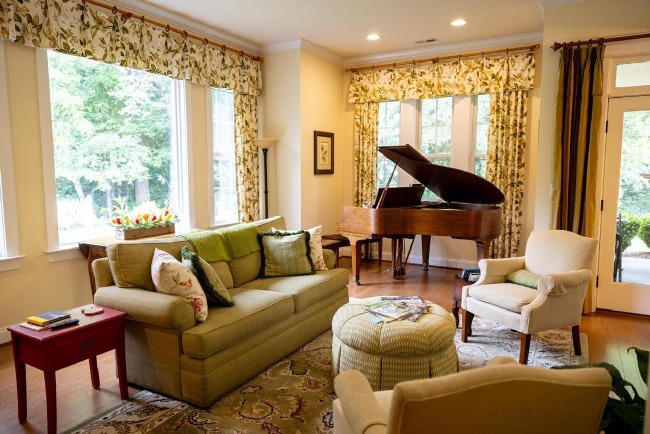 Bed & Breakfast On Tiffany Hill Mills River Exterior foto